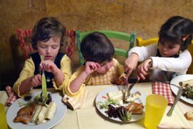Enséñales a comer bien desde niños