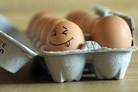 Un huevo sonriente